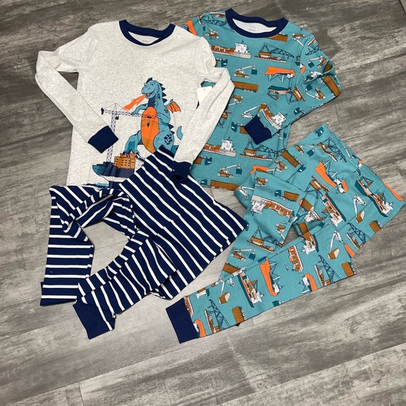 New Carters 4pc Dragon pjs - Picture 4 of 10